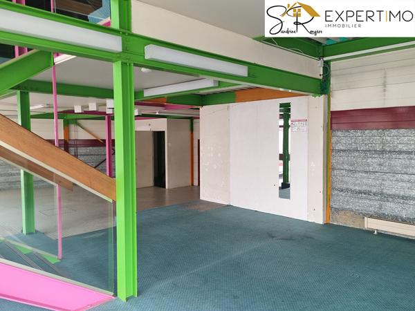 Saint-Éloy-les-Mines (63700) Local Polyvalent de 320 m² – Saint-Éloy-les-Mines