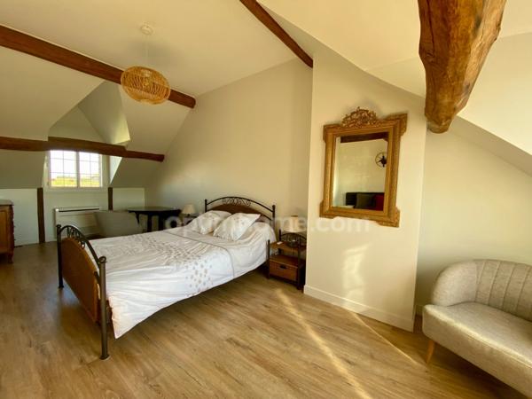 Authentique Briarde de charme rénovée – 170 m² habitables sur 1300 m² de terrain – Saint-Just-en-Brie