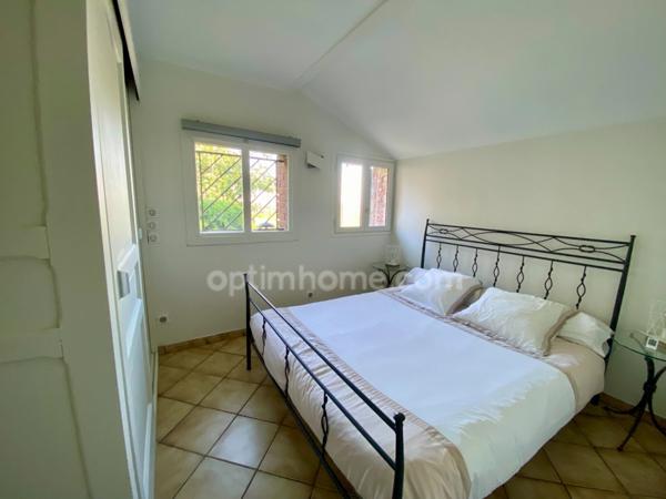 Authentique Briarde de charme rénovée – 170 m² habitables sur 1300 m² de terrain – Saint-Just-en-Brie