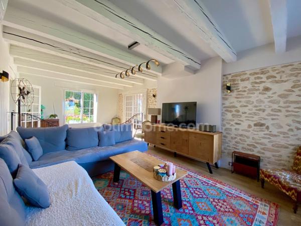 Authentique Briarde de charme rénovée – 170 m² habitables sur 1300 m² de terrain – Saint-Just-en-Brie