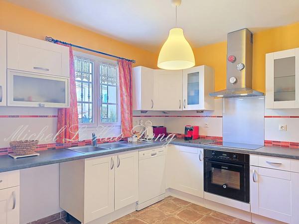 Maison en marina de type P4 en duplex à vendre à Aigues-Mortes (30220)