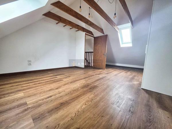 Location                                                      Maison de ville
                        
                     6 pièces                      121 m2                     à Brest