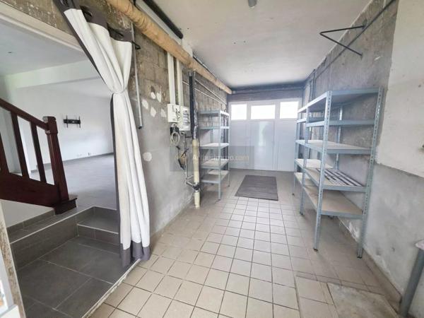 Location                                                      Maison de ville
                        
                     6 pièces                      121 m2                     à Brest