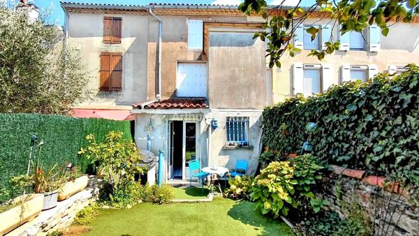 Vente                                                      Maison de ville
                        
                     5 pièces                      133 m2                     à Castres