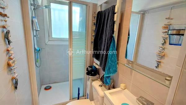 Vente                                                      Maison de ville
                        
                     5 pièces                      133 m2                     à Castres