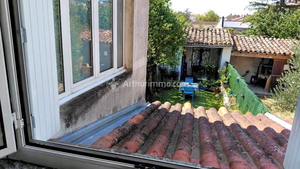 Vente                                                      Maison de ville
                        
                     5 pièces                      133 m2                     à Castres