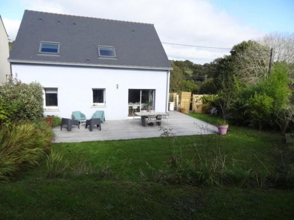 A200m des commerces et 7 km de Vannes, jolie maison de 2019.