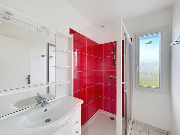 Maison 97m2, 6 pièces avec jardin et garage à Seissan