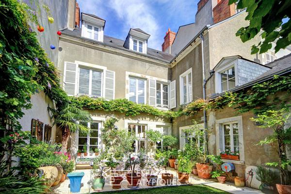 Maison de prestige discrète au coeur d’Orléans