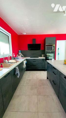 VILLA RECENTE + TERRAIN  3 CHBRES GARAGES WC DOUCHE DEBARRAS CUISINE SEJOUR SPACIEUX CLIM REVERSIBLE