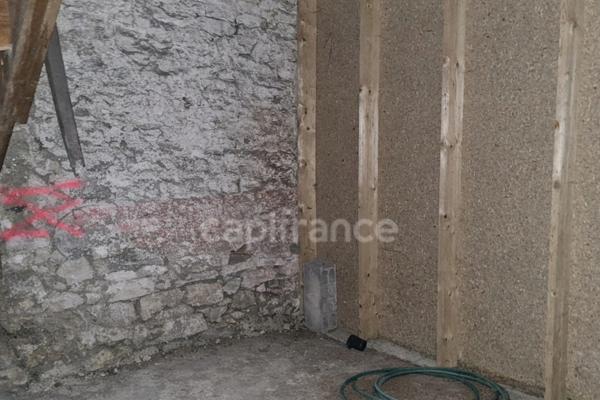 Appartement à rénover - beau potentiel - Mouchard (39330)