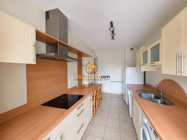 Vente                                                      Appartement
                        
                     4 pièces                      81 m2                     à Tarbes