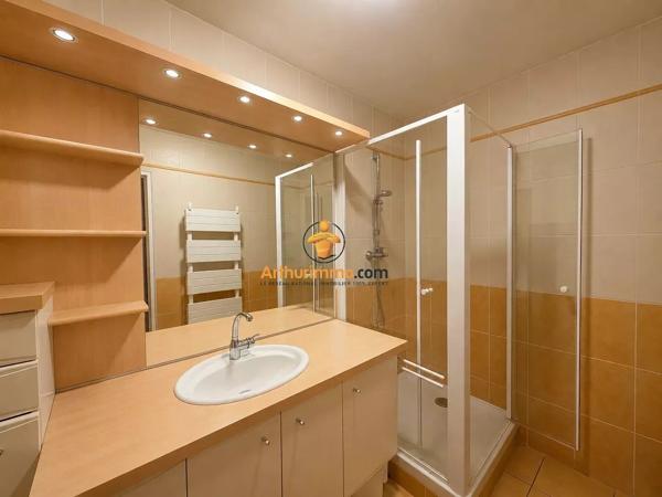 Vente                                                      Appartement
                        
                     4 pièces                      81 m2                     à Tarbes