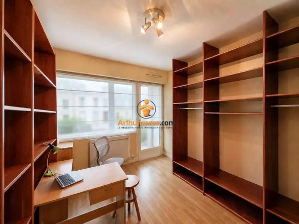 Vente                                                      Appartement
                        
                     4 pièces                      81 m2                     à Tarbes