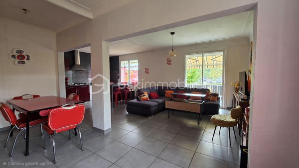 Venez vite découvrir cette superbe maison de 114 m², située à Châtellerault 86, à deux pas de toutes les commodités, quatre minutes de la gare en voiture, deux minutes à pied, des commerces.
Ce superbe bien immobilier est composé : 

INTÉRIEUR REZ-DE-CHAUSSÉE
- Entrée spacieuse
- Cuisine spacieuse, aménagée, équipée , four, plaque gaz de ville, hotte et rangement avec îlot centrale, ouverte sur salon /séjour, balcon.
- Cellier, accé au sous-sol par escalier intérieur.
- Deux chambres dont une avec dressing
- Une salle de bains
- WC séparé

A L’ÉTAGE, MANSARDE
- Grand pallier, salle de jeu, petit salon
- Deux belle chambres

SOUS-SOL
- Cave 
- Chaufferie
- Pièce aménagée, après isolation et changement de fenêtre, celle ci pourrait être une chambre ou tout autre pièce à votre convenance
- Grand garage 
- Atelier

EXTÉRIEUR:
- Maison en partie mitoyenne sur un coté.
- Celle-ci est implantée sur une parcelle de terrain de 1047 m²,clôturé, arborés.
- Un superbe four à pizza est installé dans un charmant chalet.
- Cabanon de jardin 
- Maisonnette de jardin
- Terrasse et Spa

PARTIES TECHNIQUES:
- Type de chauffage chaudière gaz de ville
- Chauffe eau électrique
- Portail électrique
- Volet  roulant électrique
- Double vitrage PVC, et bois au sous sol
Cette superbe maison est classée DPE E à 14 points de passer en D, isolation à améliorer !!
Ce magnifique bien n'attend que vous pour être amélioré et rénover par vos soin!!
Une visite ?