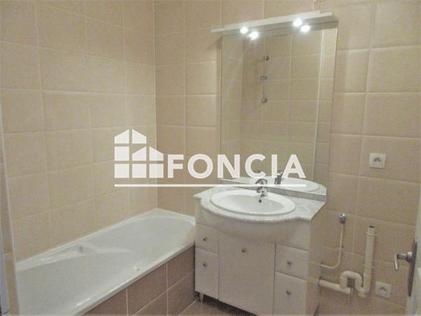 Location Appartement 2 pièces 37.2 m² - 26 RUE DU CHEMIN VERT Pau 64000