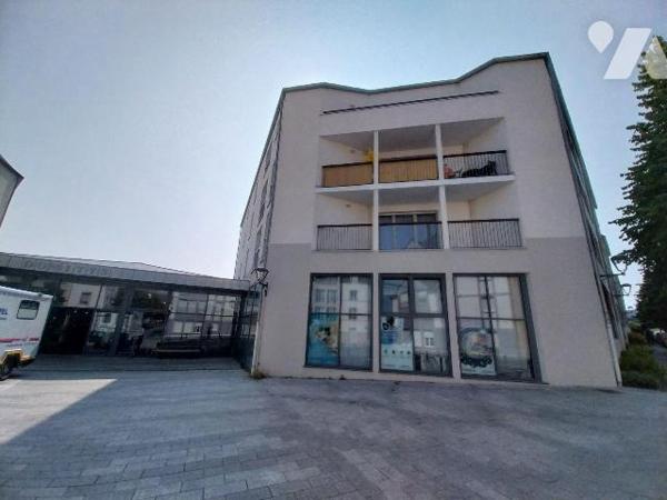 VITRE. Résidence DOMITYS, appartement Type 3 de 65,36 m2 au 3ème étage avec asc. et avec entrée...