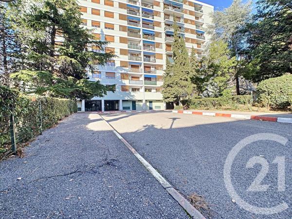 Appartement F5 à vendre  5 pièces - 92,79 m2 MARSEILLE - 13013