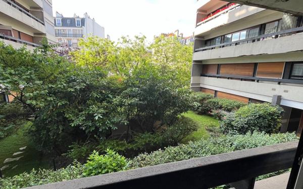 Appartement à louer    2 pièces • 44,54 m2 Paris 20