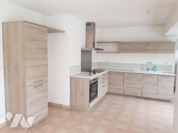 A VENDRE -  A CHATRES SUR CHER  (41) 
Découvrez cette agréable maison construite en 2007 d'une...