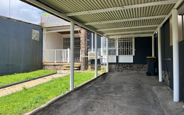 Maison à vendre    4 pièces • 77,50 m2 Saint-Joseph