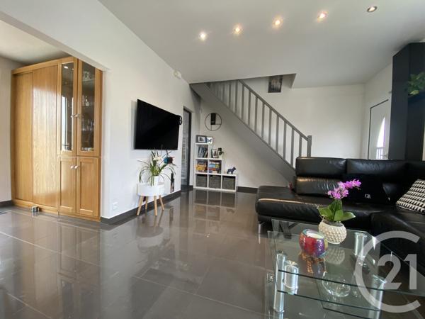 Maison à vendre  5 pièces - 75,11 m2 OZOIR LA FERRIERE - 77