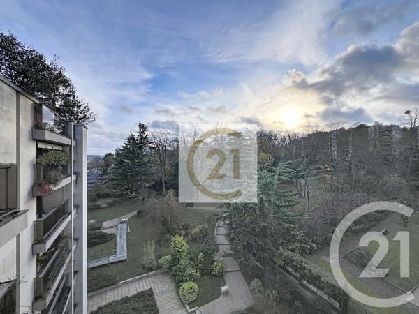 Appartement F5 à vendre  5 pièces - 142,72 m2 ST CLOUD - 92