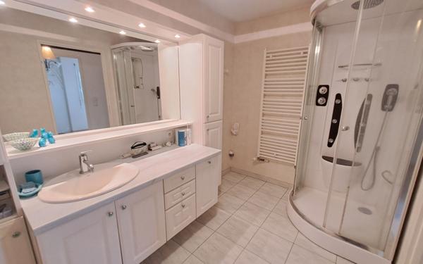 Appartement à vendre    3 pièces • 84,56 m2 Vannes