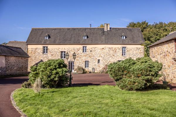 Dpt Ille et Vilaine (35), à vendre SAINT PERN propriete P6 de 228,5 m² - Terrain de 5 218,00 m²