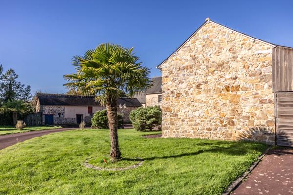 Dpt Ille et Vilaine (35), à vendre SAINT PERN propriete P6 de 228,5 m² - Terrain de 5 218,00 m²