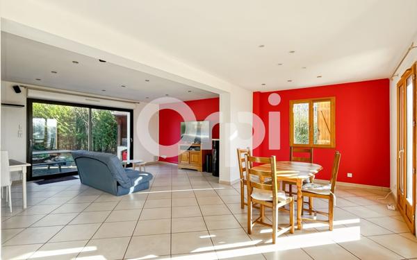 Maison à vendre    6 pièces • 209 m2 Pacy-sur-Eure