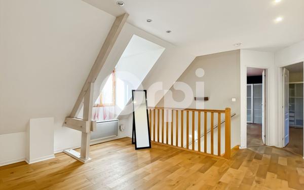 Maison à vendre    6 pièces • 209 m2 Pacy-sur-Eure