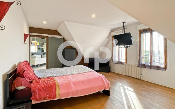 Maison à vendre    6 pièces • 209 m2 Pacy-sur-Eure