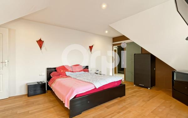 Maison à vendre    6 pièces • 209 m2 Pacy-sur-Eure