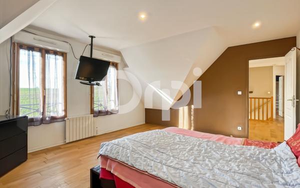 Maison à vendre    6 pièces • 209 m2 Pacy-sur-Eure
