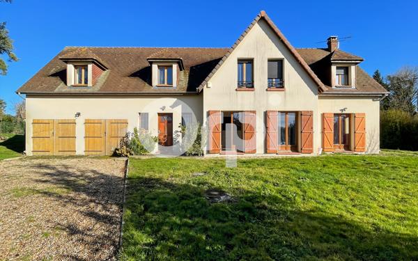 Maison à vendre    6 pièces • 209 m2 Pacy-sur-Eure