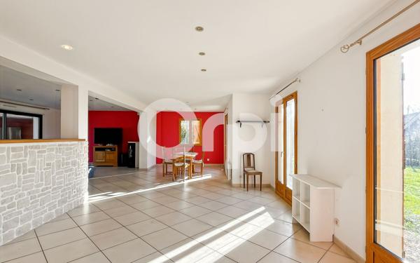 Maison à vendre    6 pièces • 209 m2 Pacy-sur-Eure