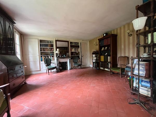 LA DRENNE - A quelques minutes de la gare, direction Paris Nord - Maison de pays avec grand terrain paysager