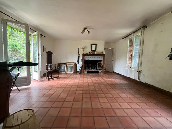 LA DRENNE - A quelques minutes de la gare, direction Paris Nord - Maison de pays avec grand terrain paysager