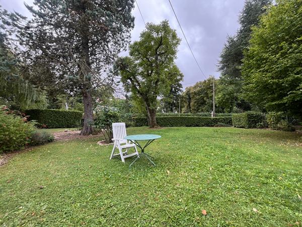 LA DRENNE - A quelques minutes de la gare, direction Paris Nord - Maison de pays avec grand terrain paysager