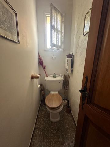 Gardanne- Biver -Maison 4 pièces de 102 m² environ sur une parcelle de 502 m² avec garage.