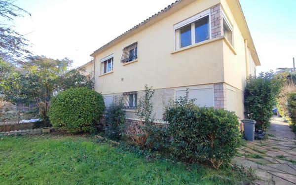 Maison à vendre    7 pièces •  Pézenas