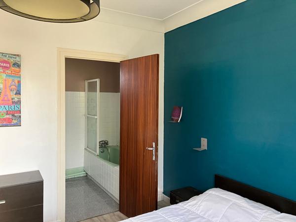 A Royan, à vendre, maison 210 m², 6 chambres, véranda, garage, cave, sur 502m² de terrain