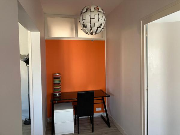 A Royan, à vendre, maison 210 m², 6 chambres, véranda, garage, cave, sur 502m² de terrain