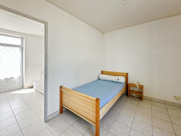 Maison 3 chambres + 261m² de dépendances