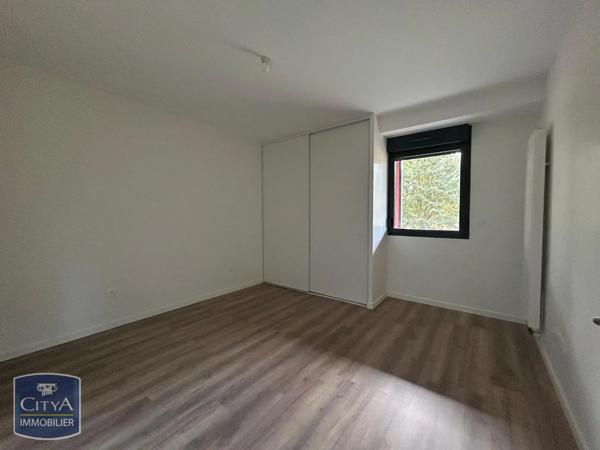 Appartement à louer 3 pièces 73.98m² Fleury-les-Aubrais (45400)