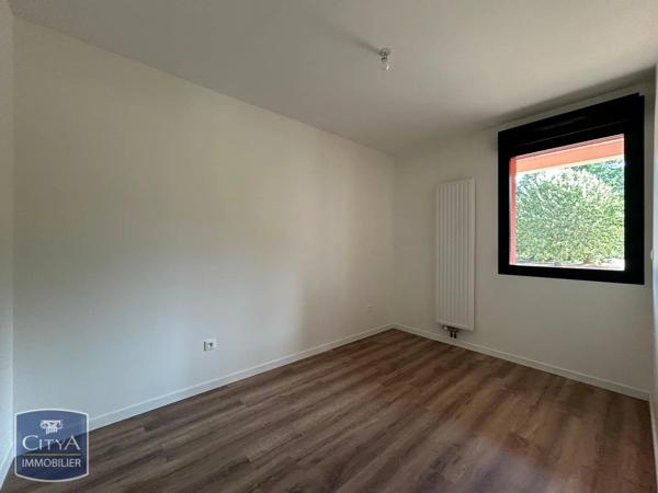 Appartement à louer 3 pièces 73.98m² Fleury-les-Aubrais (45400)