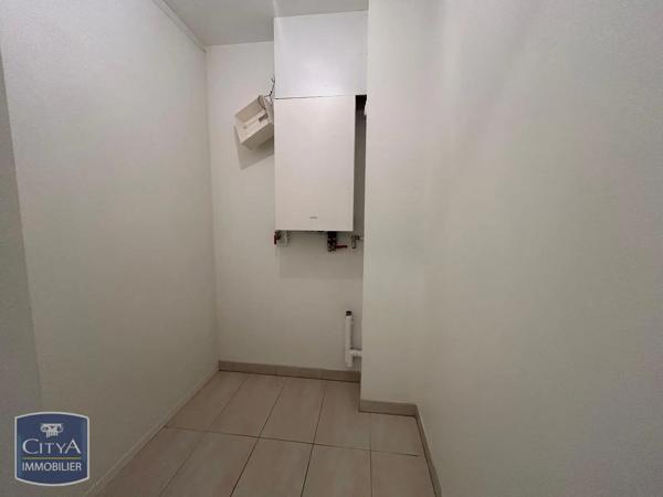 Appartement à louer 3 pièces 73.98m² Fleury-les-Aubrais (45400)