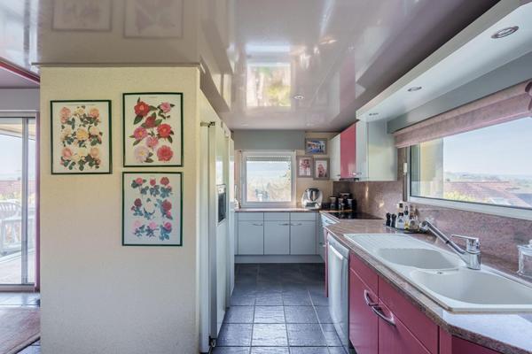 Maison d’architecte des années 80 avec vue imprenable