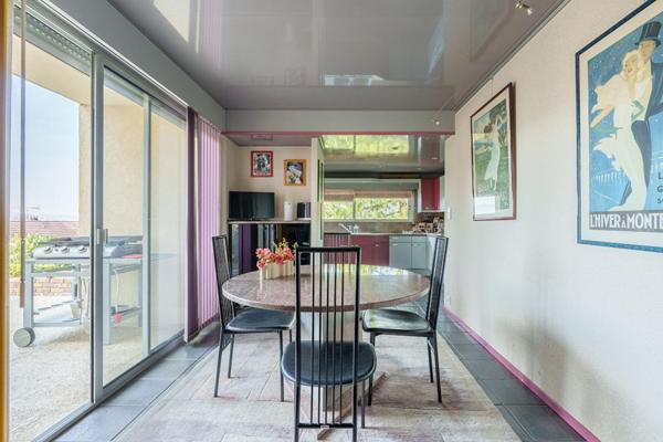 Maison d’architecte des années 80 avec vue imprenable